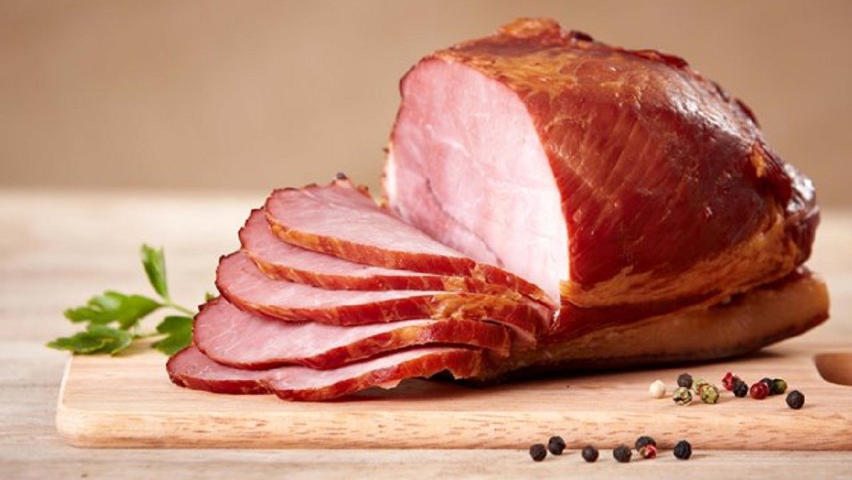 Thịt xông khói và các loại khô, những loại thức ăn nên mua để trữ trong tủ lạnh