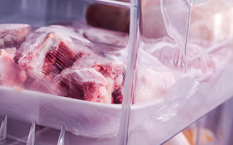 Tủ lạnh không hề diệt sạch vi khuẩn có trong thức ăn được bảo quản
