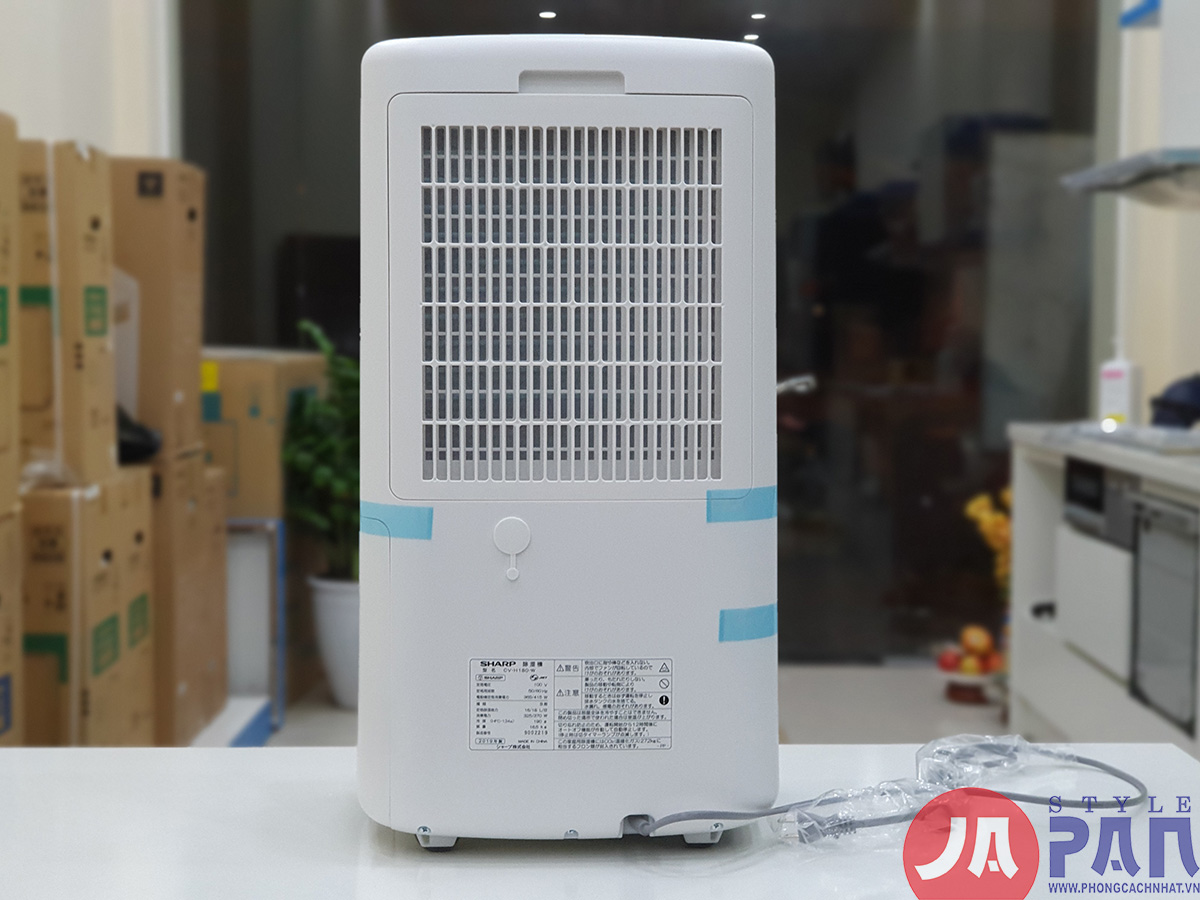 1-1584636189-1733097964-may-hut-am-sharp-cv-h180-w-7-1 Sharp CV-L180 sấy quần áo nhanh