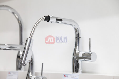 Vòi rửa bát KVK KM6111EC | Vòi cảm ứng| Rút đầu vòi | Made in Japan - Hình ảnh 4