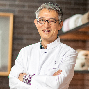 Tetsuya Abe, Giám đốc đại diện, IKEUCHI ORGANIC Corporation