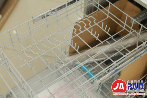May rua bat Rinnai RSW F402 SV 7