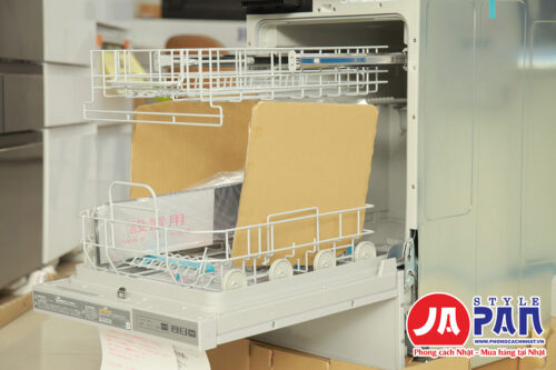 May rua bat Rinnai RSW F402 SV 8
