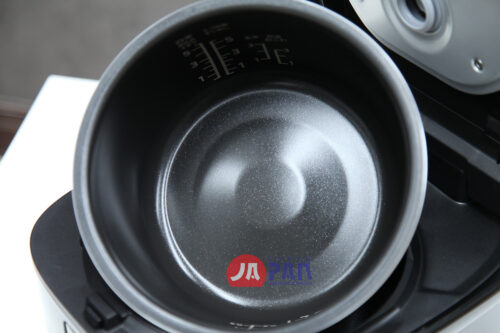 Nồi cơm điện Panasonic SR-FE101-K (9)