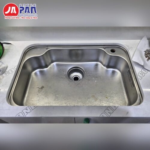 Chậu rửa bát Shigeru IB-DK FS một hố lắp trên mặt bàn đá, nhìn từ trên