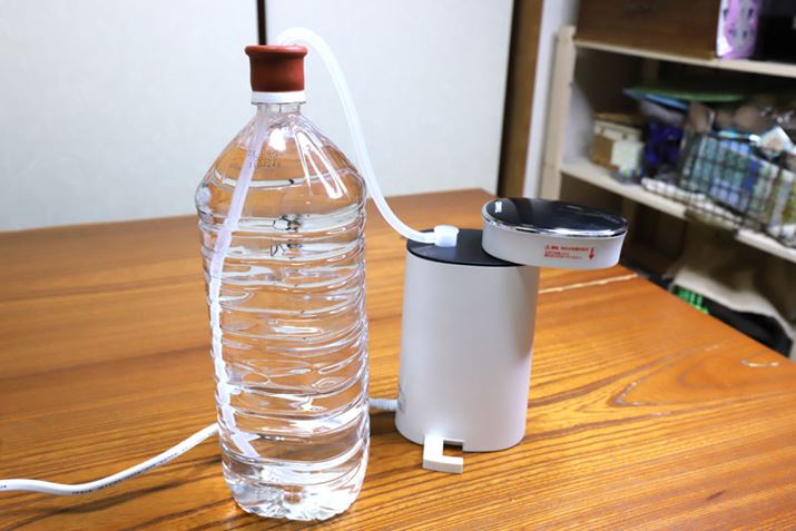 img09-3 Nắp cao su có vòi có thể được sử dụng với chai PET 2L. Nước nóng có giá trị trong một ngày dường như có sẵn