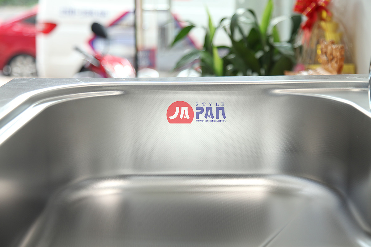 Chậu rửa bát Toyoura N750BIA-EB - Thiết kế tinh tế và hiệu suất vượt trội cho không gian nhà bếp.