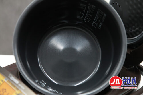 Nồi cơm điện Zojirushi NW-VC18-TA