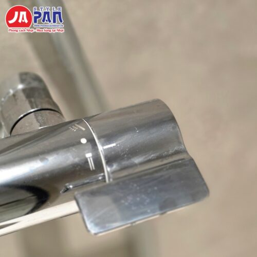 Sen tắm Toto TBV03401J1 | Khống chế nhiệt độ 12 Tay gạt dẹt ở đầu phải củ trộn Toto TBV03401J1
