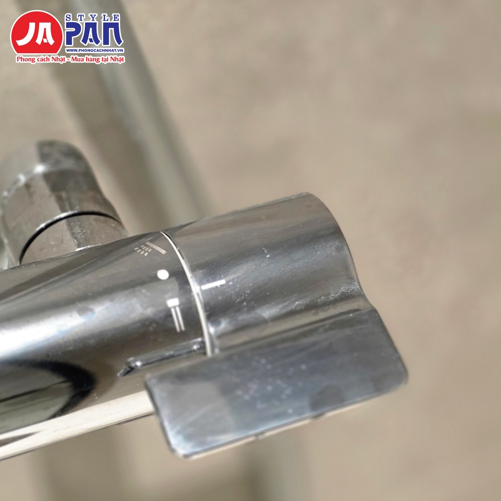 Sen tắm Toto TBV03401J1 | Khống chế nhiệt độ 21 Tay gạt dẹt ở đầu phải củ trộn Toto TBV03401J1