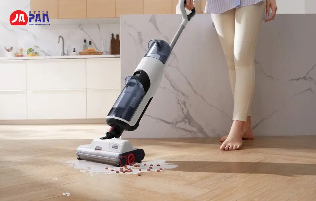 Cách Sử Dụng Máy Hút Bụi Cầm Tay Đơn Giản Và Đúng Cách 4 Cách sử dụng máy hút bụi cầm tay - Kỹ thuật hút bụi