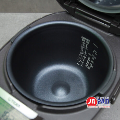 Nồi cơm điện Tiger JPW-D180