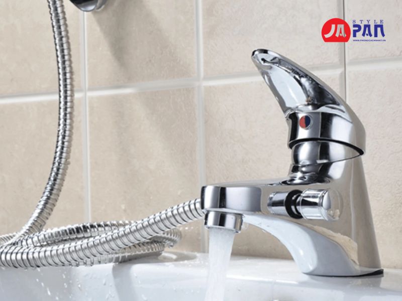 Sen tắm liền vòi chậu Lavabo
