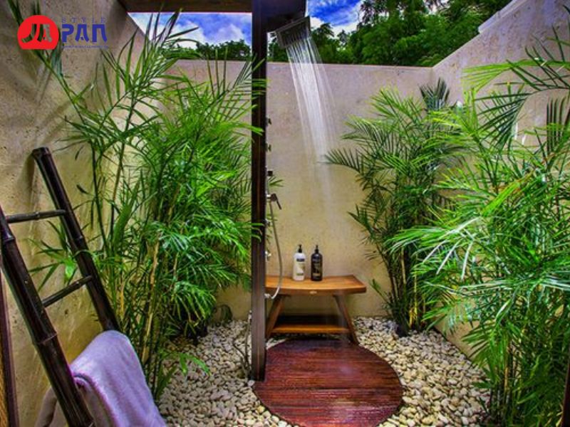 Khám Phá Lợi Ích Nổi Bật Của Sen Tắm Ngoài Trời 1 Sen tắm ngoài trời