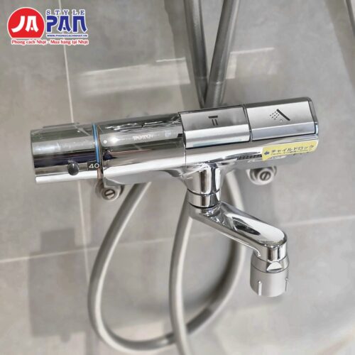 Van nhiệt Toto TMN40STY4 có vòi xả lắp dưới sen cây TBW4401J1