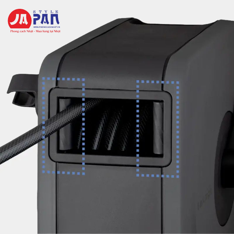 Vòi tưới cây Takagi Boxy Next RC1330CG 30M 9 Ống của Takagi Boxy Next RC1330CG 30M có thể được kéo ra một cách trơn tru