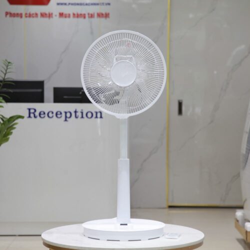 Quạt Panasonic F-CW324-W nhìn chính diện toàn bộ sản phẩm