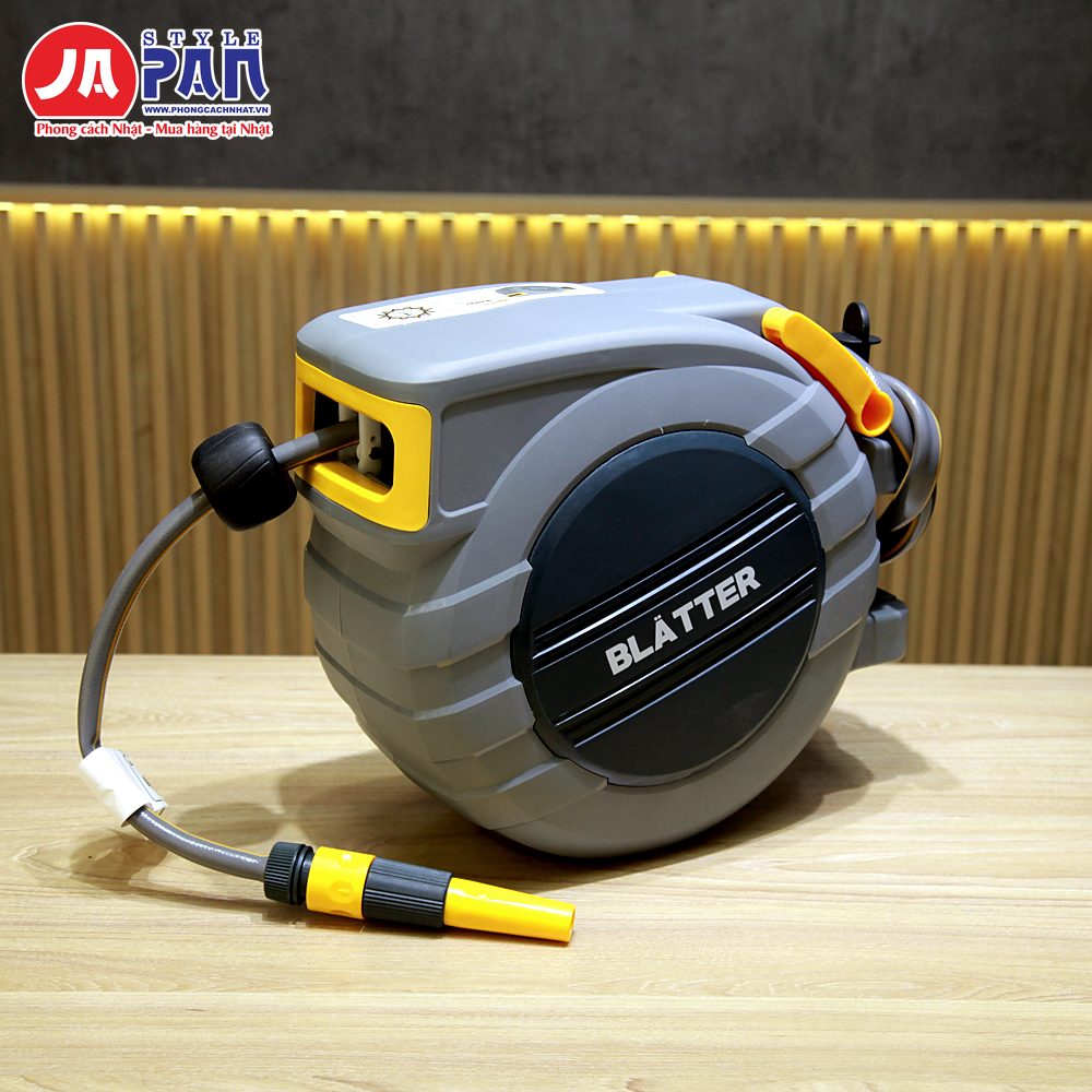 Bộ vòi tưới cây treo tường rút tự động Blatter 10m / 20m / 30m | Dây Ø12 mm 13 Bộ vòi tưới cây treo tường rút tự động Blatter – toàn cảnh
