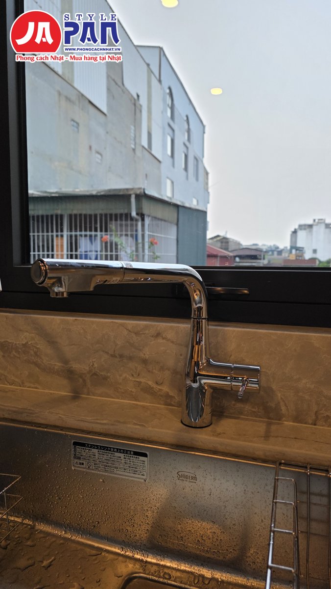 Vòi KVK KM6101EC dáng chữ L trên chậu Shigeru LE JSM-K FS